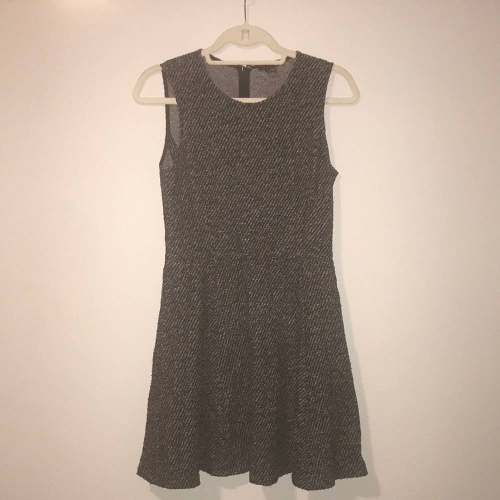 Theory size 4 sleeveless cotton knit dress